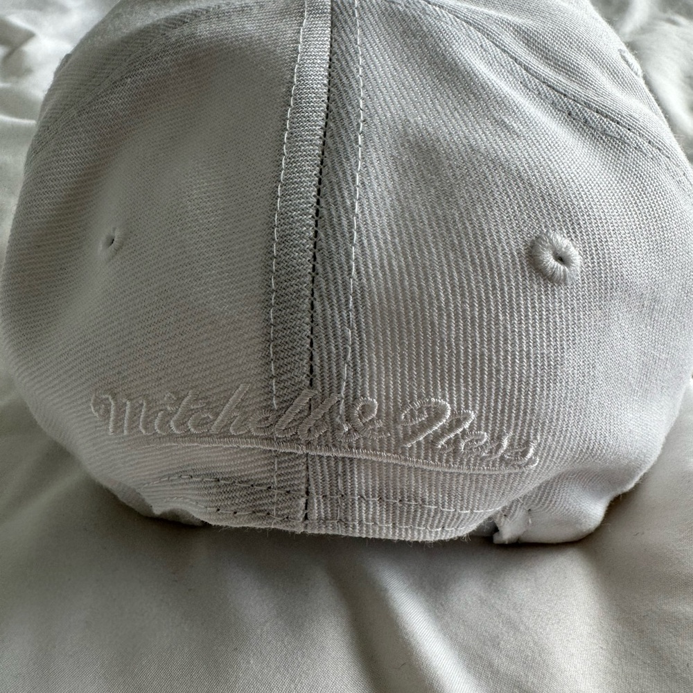 Phoenix Suns Hat - Picture 2 of 4